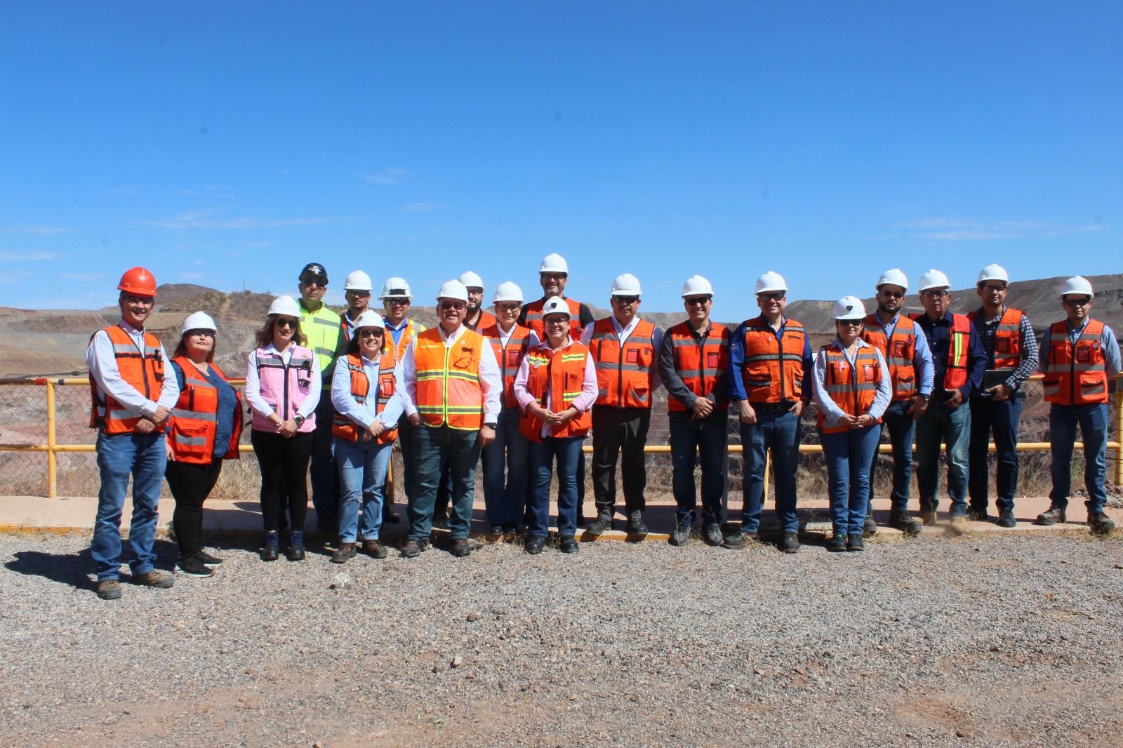 Visitan Mina La Colorada sector minero y presidenta de la Comisión de Minería 