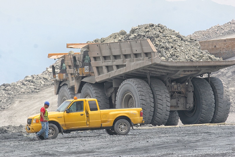 Mineras extranjeras no han salido del país